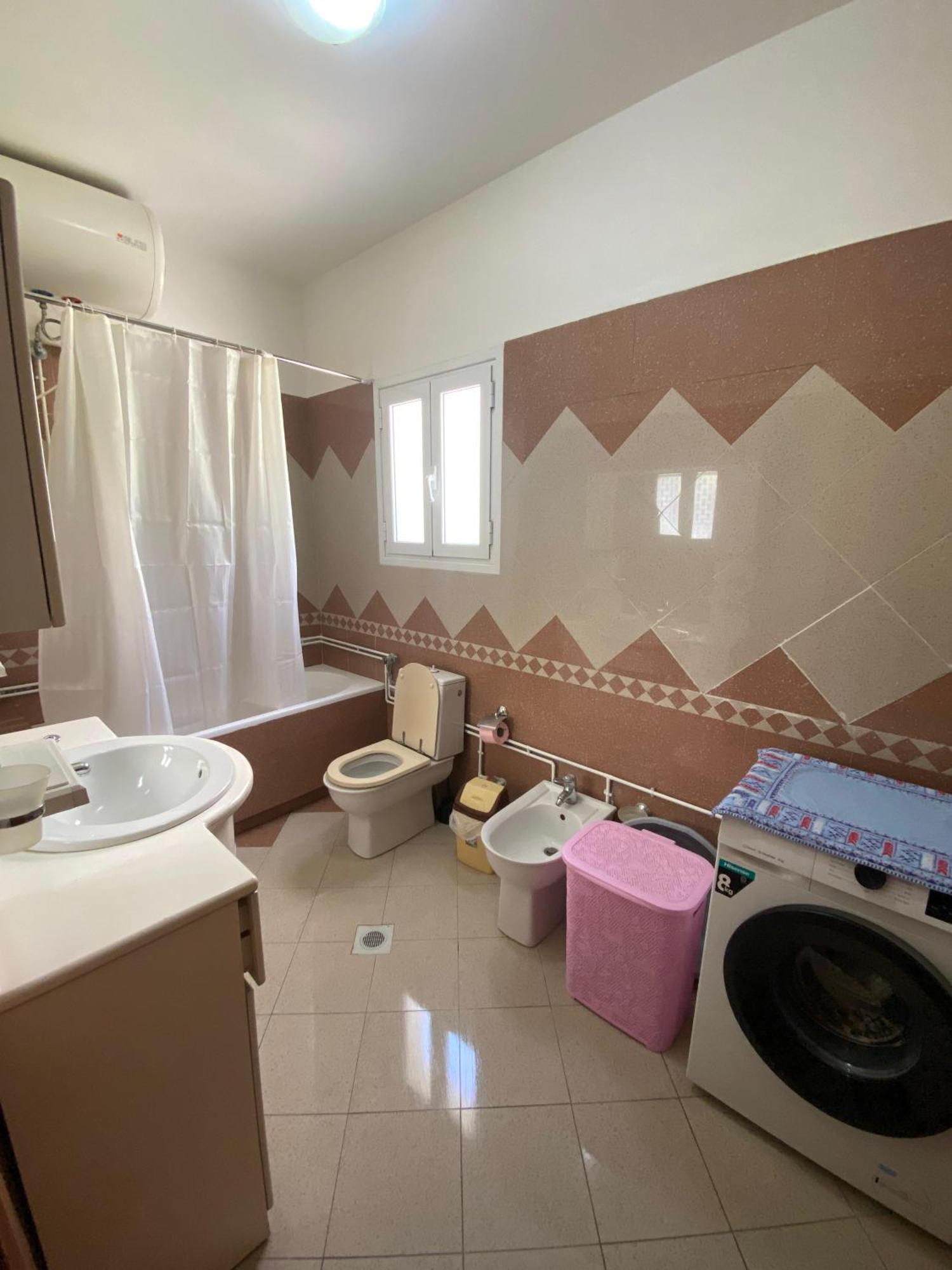 Henfjor Villa & Apartment Sarandë Buitenkant foto